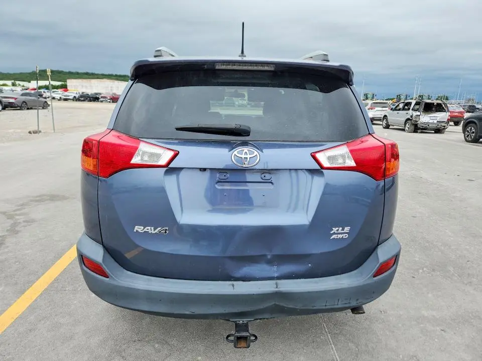 2013 TOYOTA RAV4 LE   