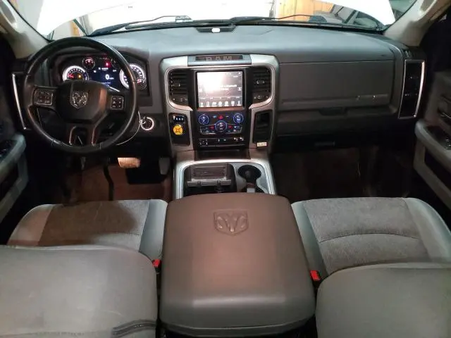 2017 RAM 1500 SLT  