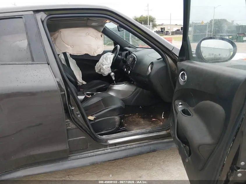 2013 NISSAN JUKE SL