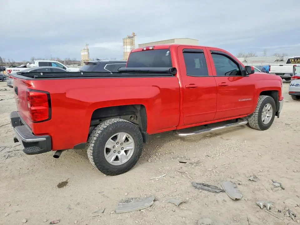 2015 CHEVROLET SILVERADO C1500 LT  