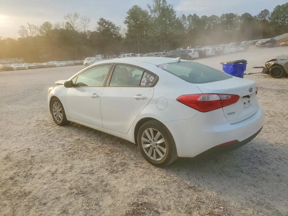 2015 KIA FORTE LX  