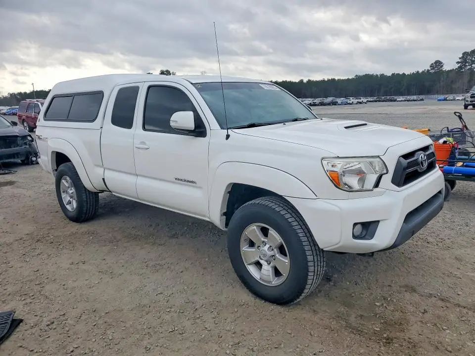 2014 TOYOTA TACOMA   