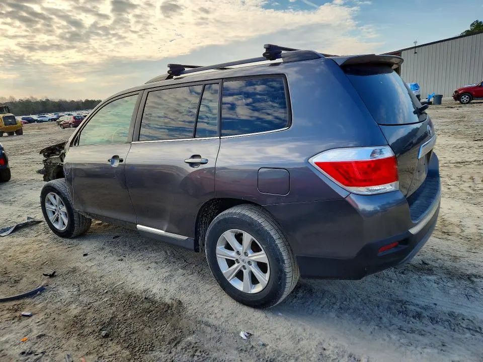 2011 TOYOTA HIGHLANDER BASE  