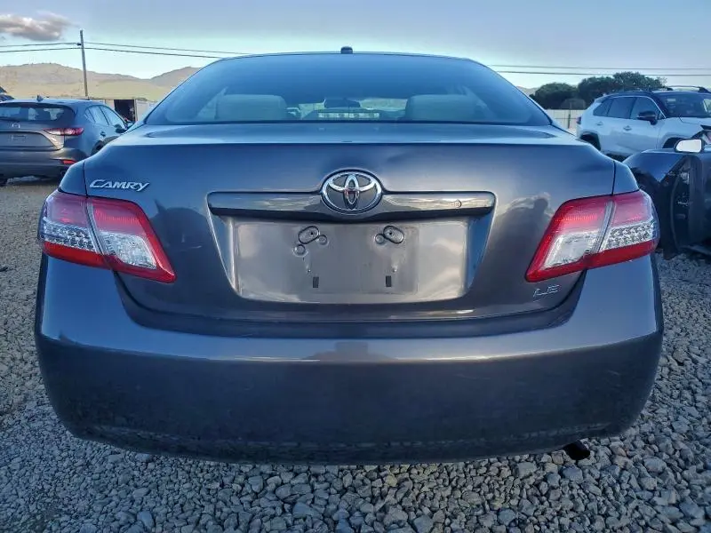 2011 TOYOTA CAMRY BASE  