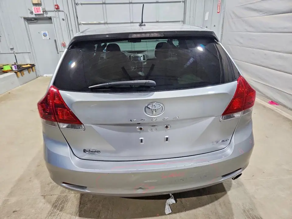 2015 TOYOTA VENZA LE  