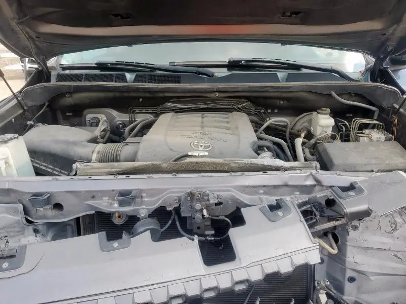 2019 TOYOTA TUNDRA CREWMAX SR5  