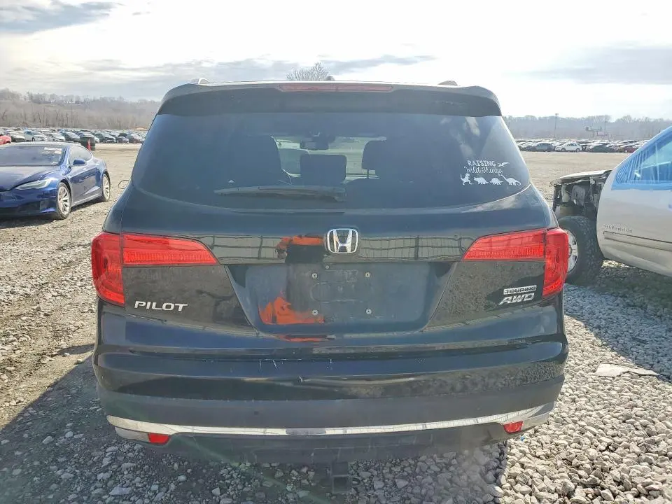 2017 HONDA PILOT TOURING  