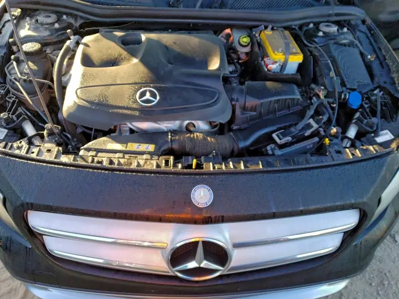 2015 MERCEDES-BENZ GLA 250  