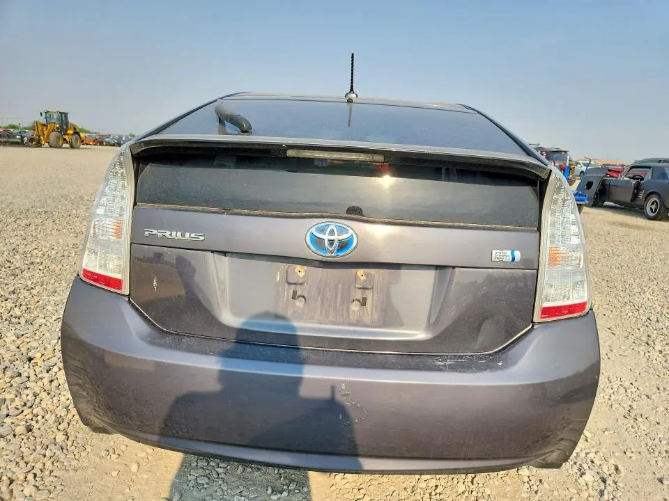 2011 TOYOTA PRIUS THREE  