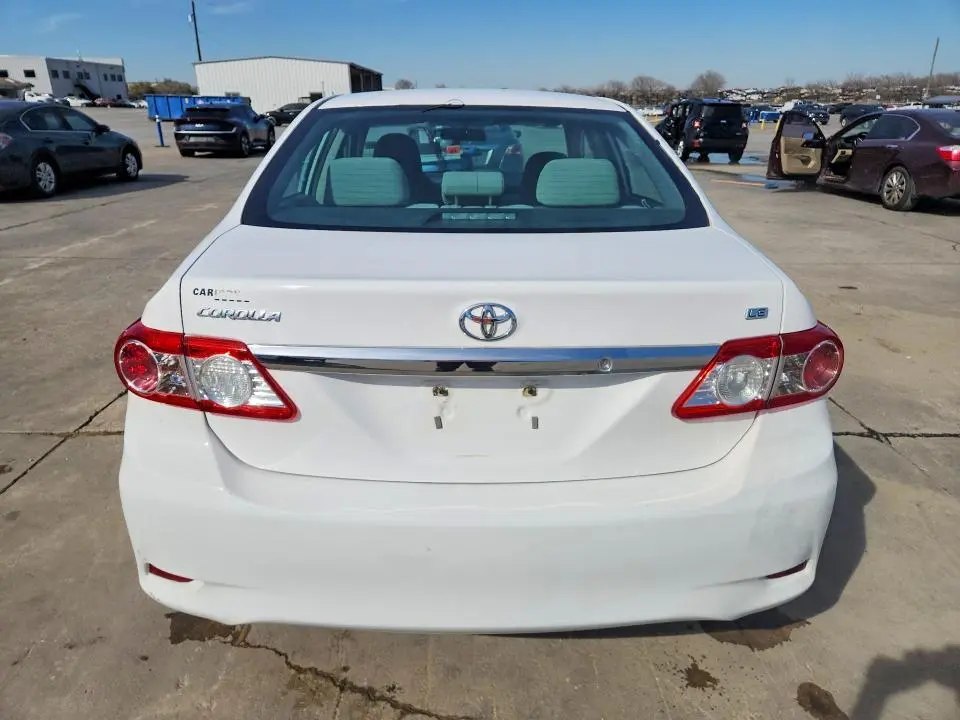 2013 TOYOTA COROLLA LE  