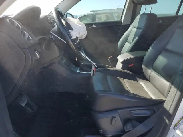 2016 VOLKSWAGEN TIGUAN S  