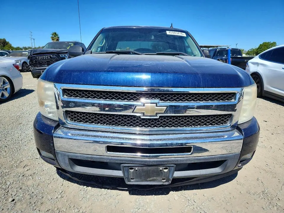 2011 CHEVROLET SILVERADO C1500 LT  