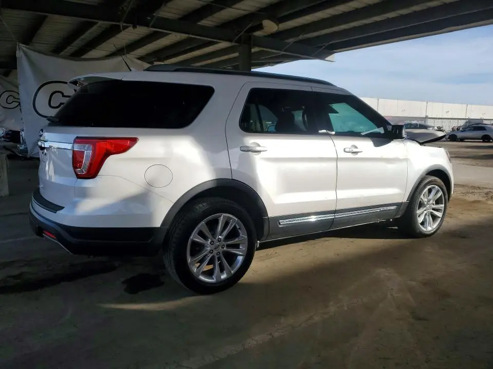 2019 FORD EXPLORER XLT  