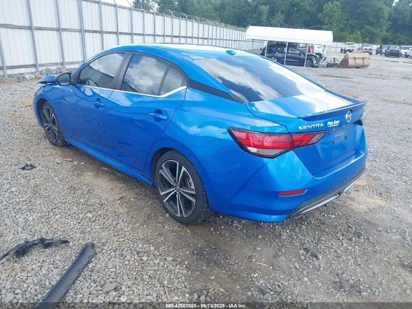 2022 NISSAN SENTRA SR XTRONIC CVT