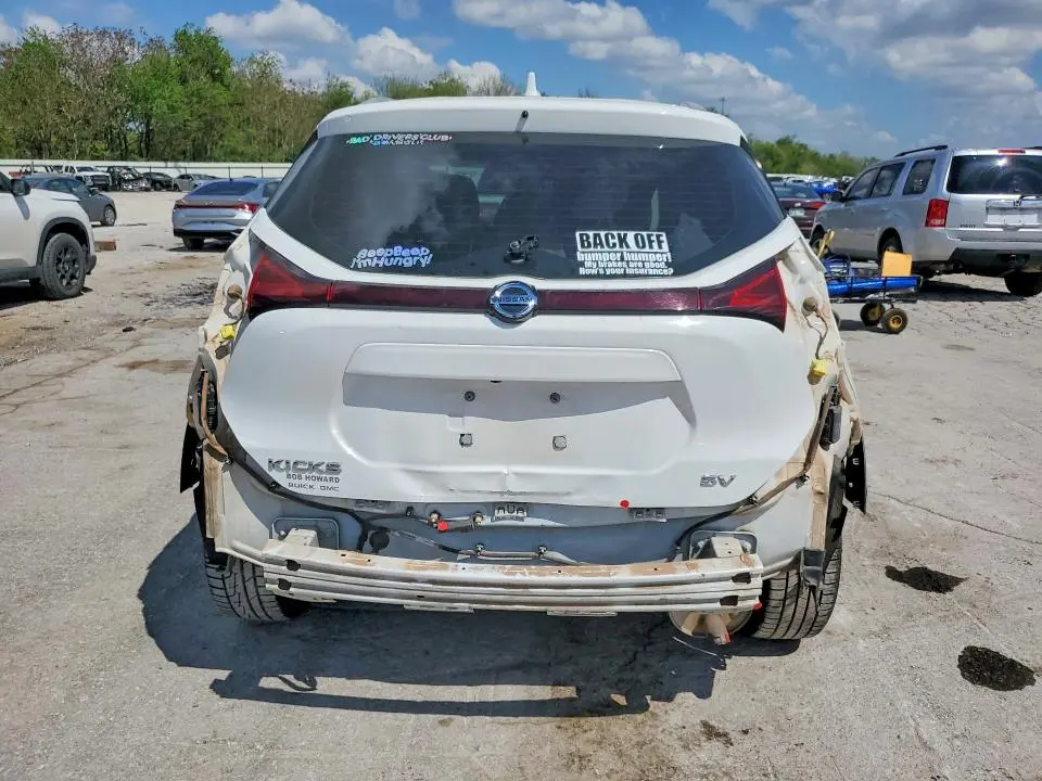 2021 NISSAN KICKS SV  