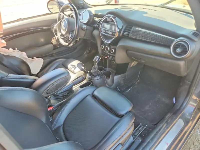 2015 MINI COOPER S  
