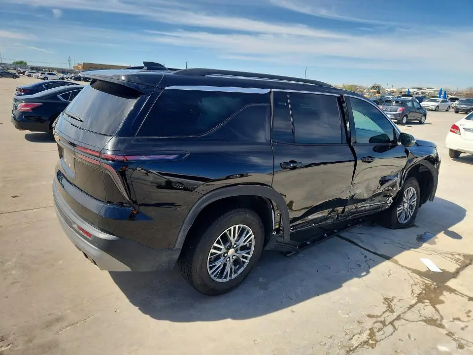 2025 CHEVROLET TRAVERSE LT  