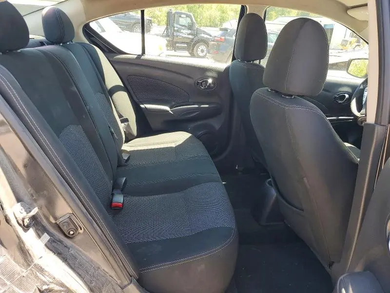 2019 NISSAN VERSA SV  