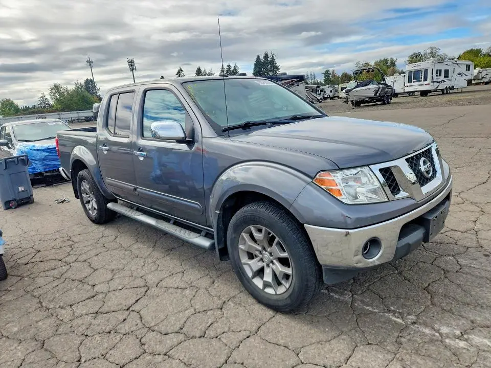 2019 NISSAN FRONTIER SL  