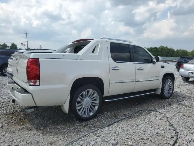 2011 CADILLAC ESCALADE EXT LUXURY  