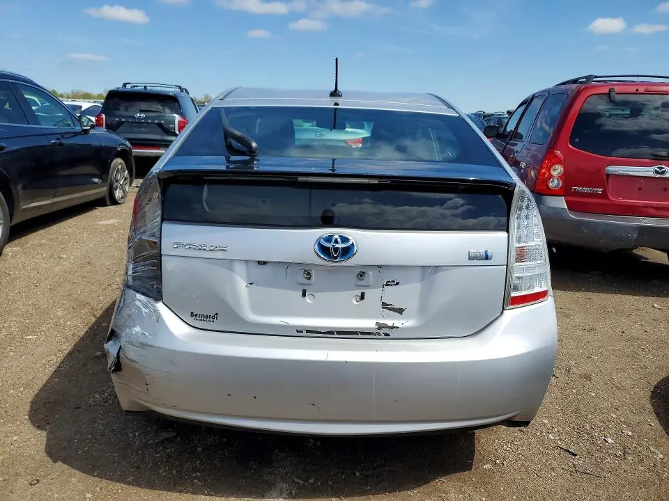 2011 TOYOTA PRIUS THREE  