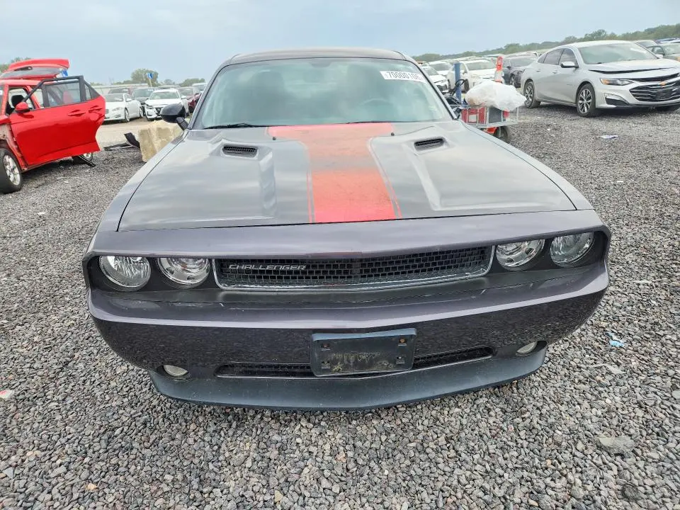 2013 DODGE CHALLENGER SXT  
