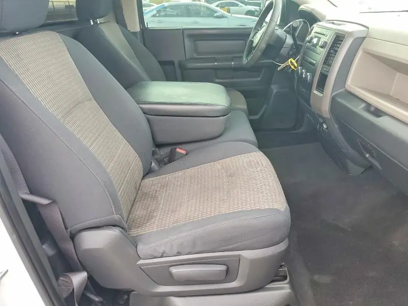 2012 DODGE RAM 1500 ST  