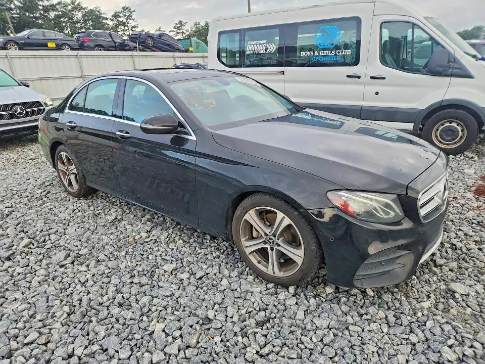 2018 MERCEDES-BENZ E 300  