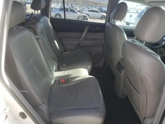 2011 TOYOTA HIGHLANDER BASE  