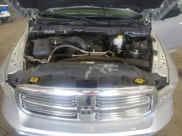 2017 RAM 1500 SLT  