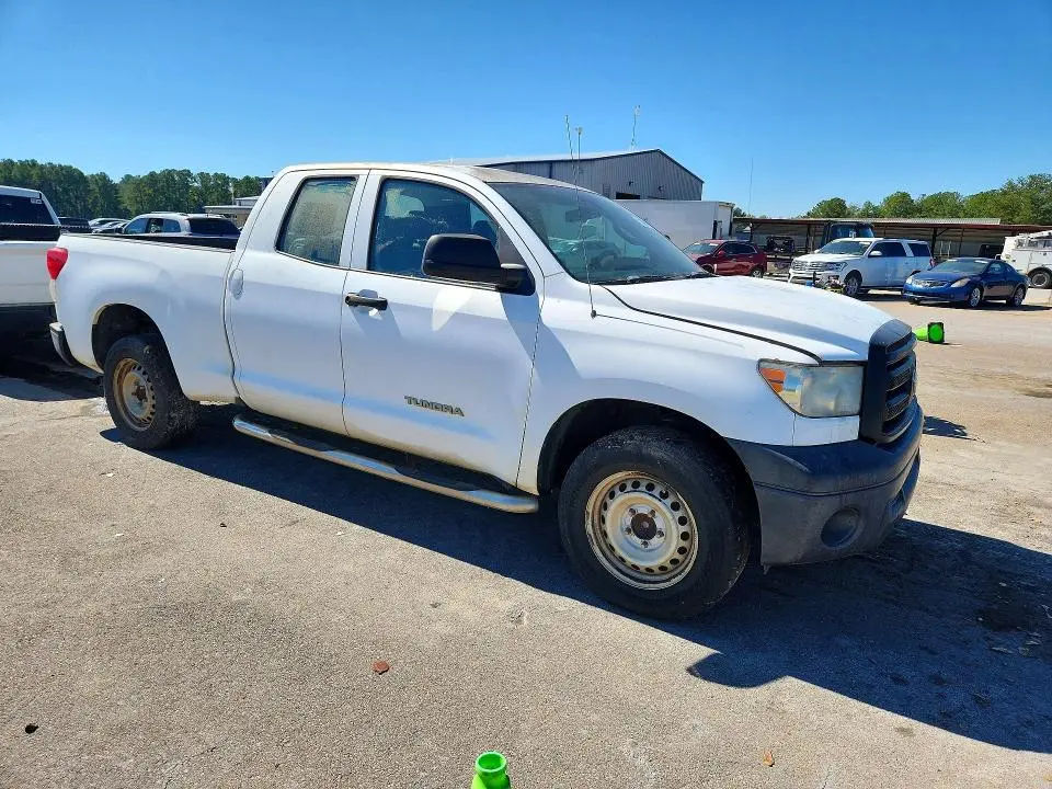 2011 TOYOTA TUNDRA DOUBLE CAB SR5  