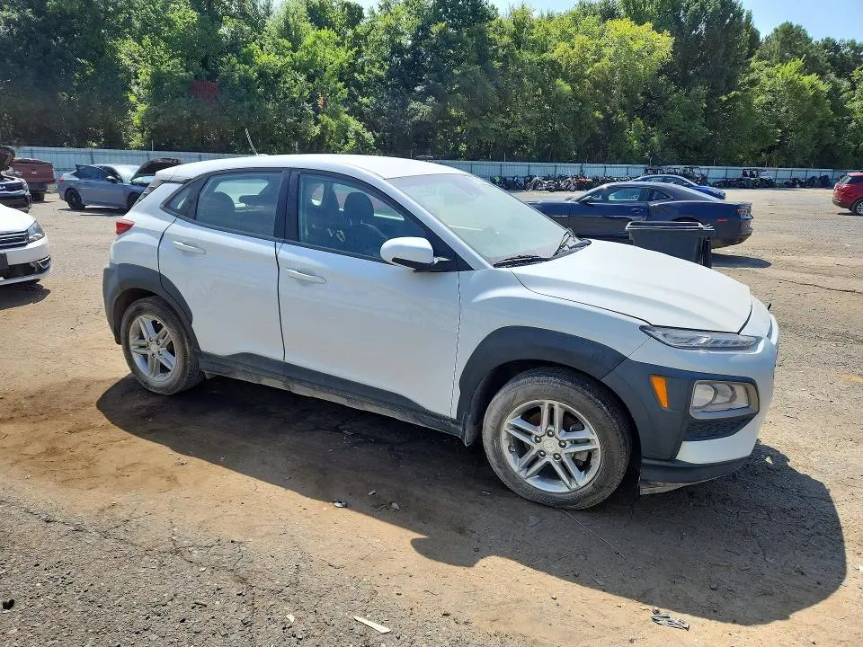 2024 HYUNDAI KONA SE  