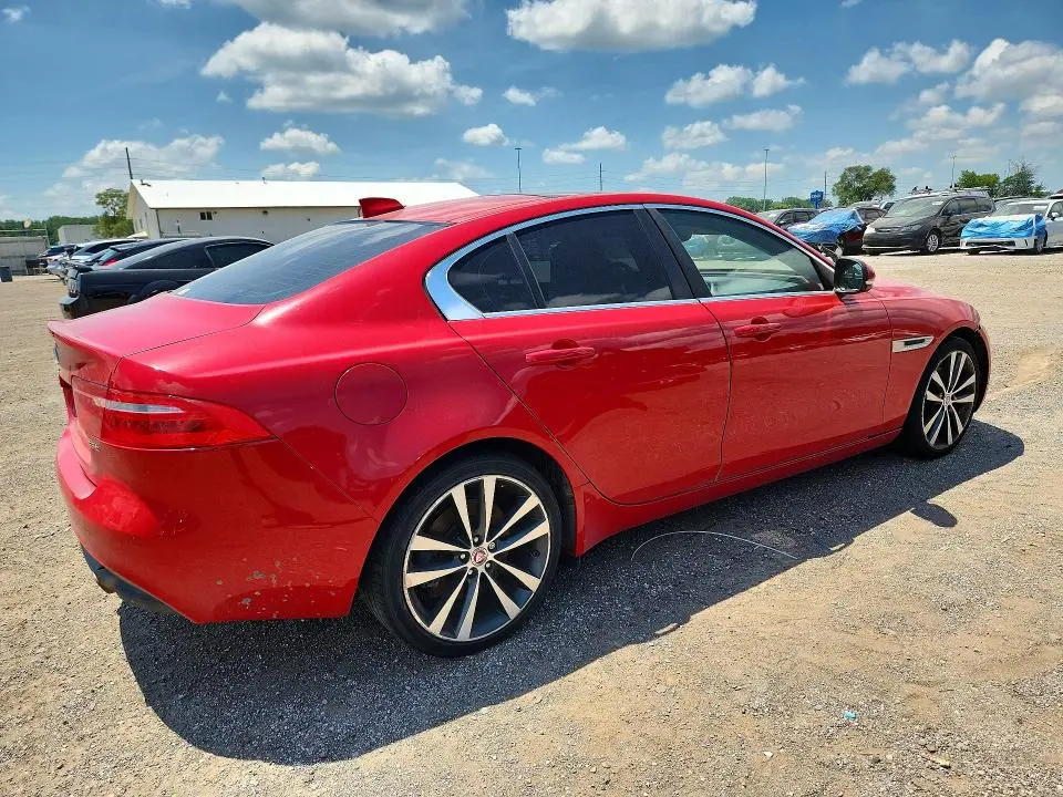 2018 JAGUAR XE PRESTIGE  