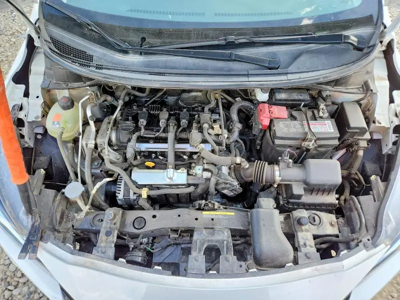 2022 NISSAN VERSA S  