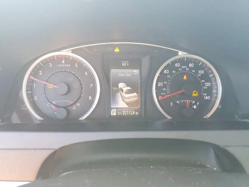 2015 TOYOTA CAMRY XSE V6  