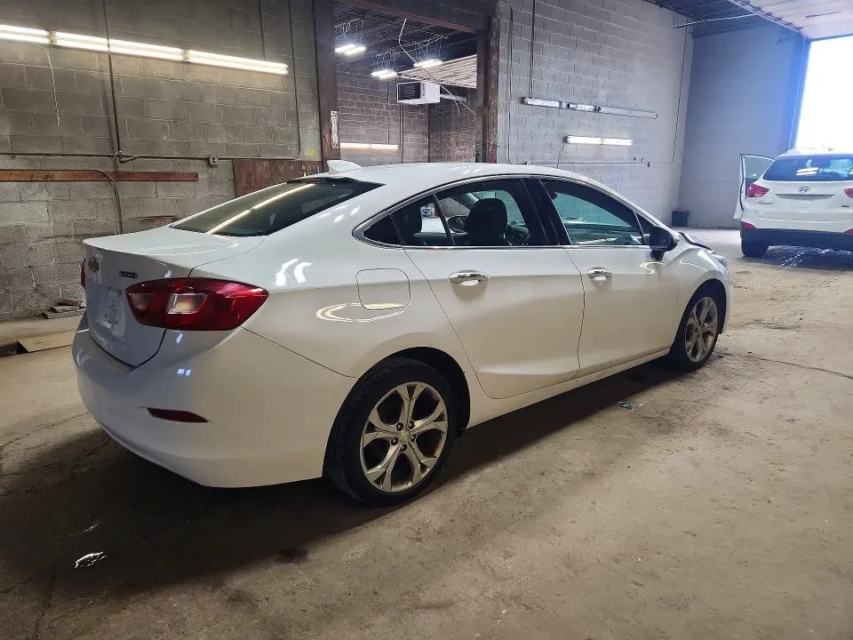 2016 CHEVROLET CRUZE PREMIER  