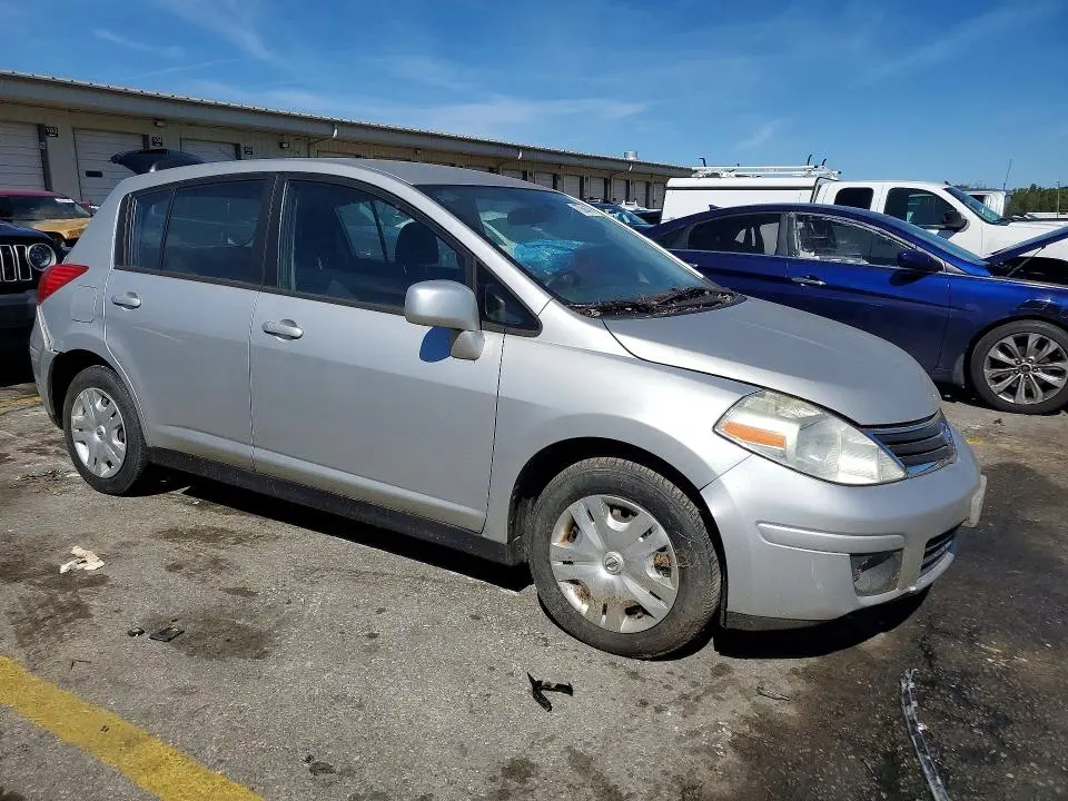 2011 NISSAN VERSA 1.8 S  