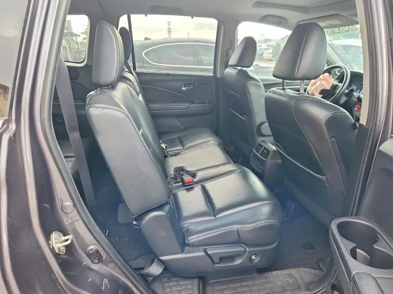 2021 HONDA PILOT SE  
