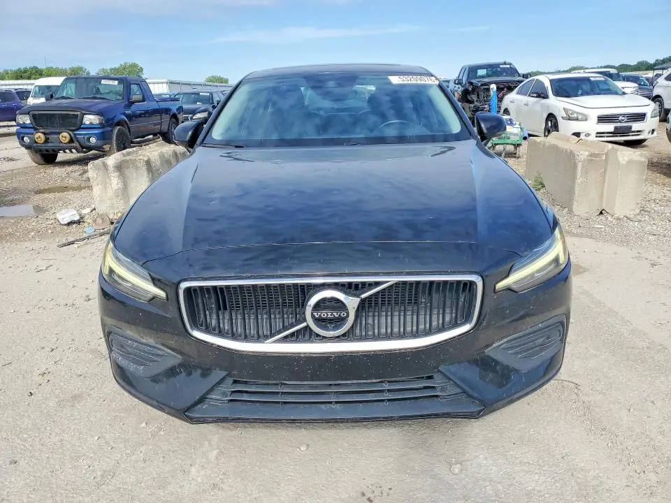 2020 VOLVO S60 T5 MOMENTUM  