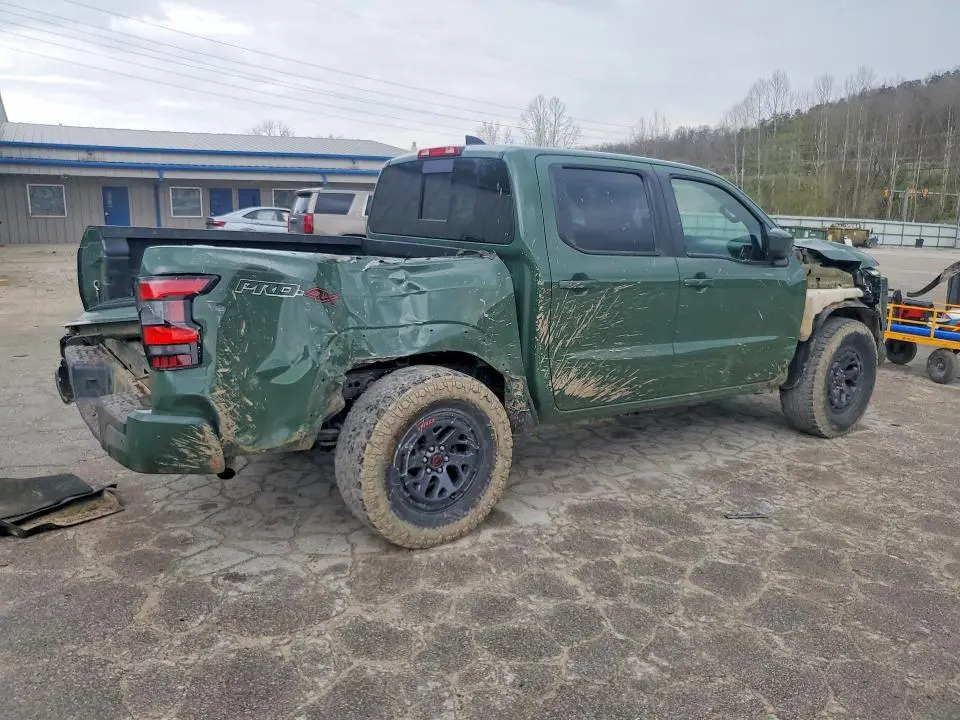 2025 NISSAN FRONTIER PRO-4X  
