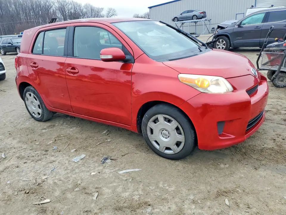 2010 TOYOTA SCION XD   