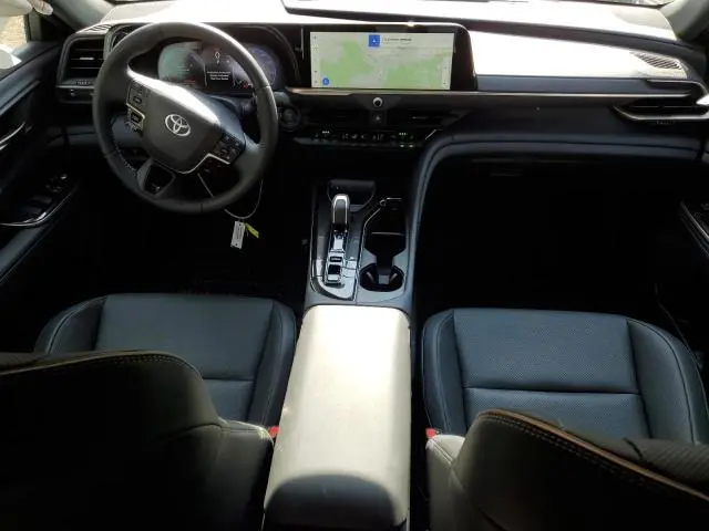 2026 TOYOTA CROWN XLE