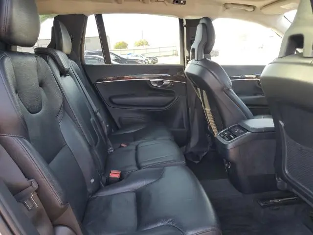 2018 VOLVO XC90 T6