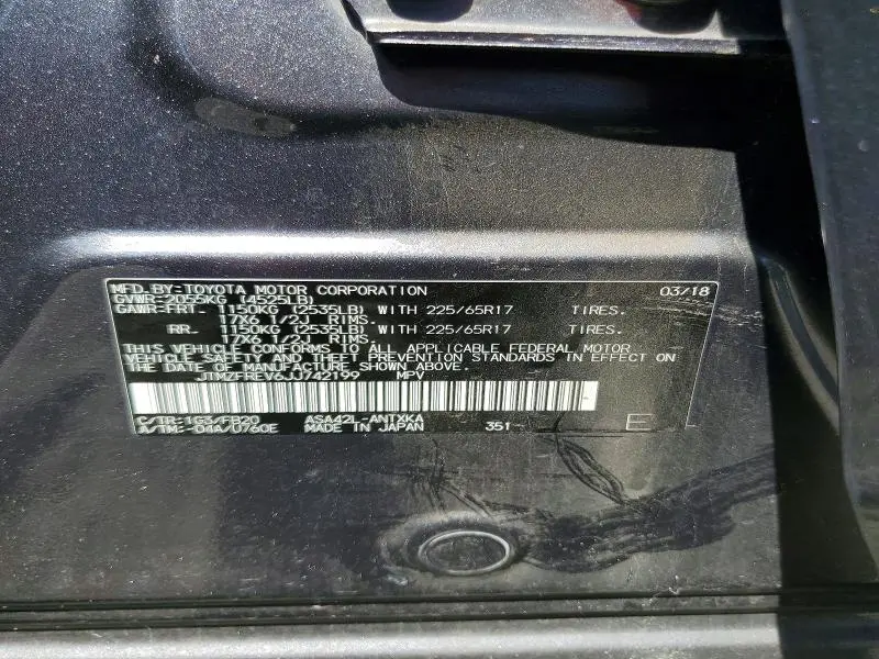2018 TOYOTA RAV4 LE  