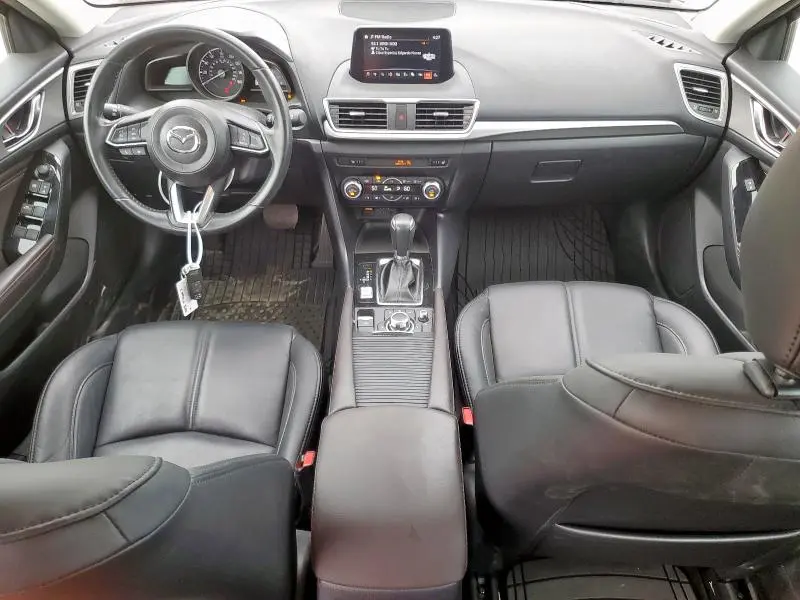 2018 MAZDA 3 TOURING  