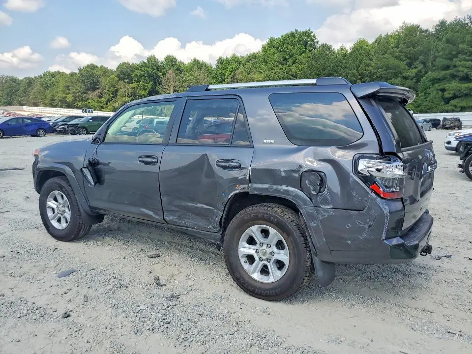 2021 TOYOTA 4RUNNER SR5  