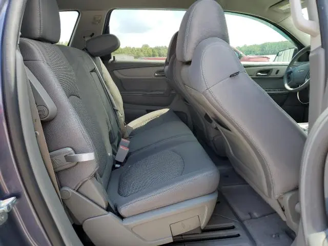 2014 CHEVROLET TRAVERSE LS  