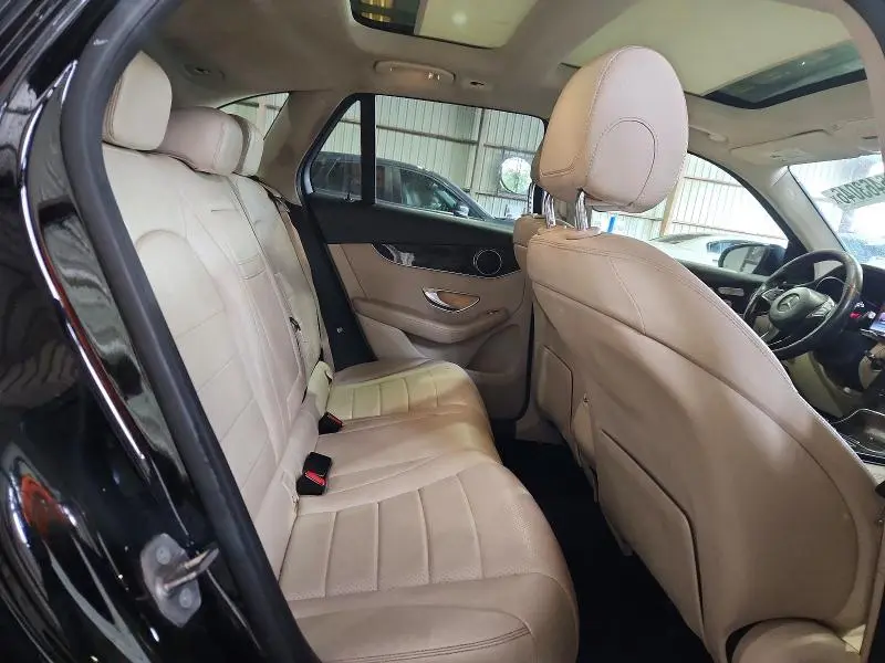 2016 MERCEDES-BENZ GLC 300  