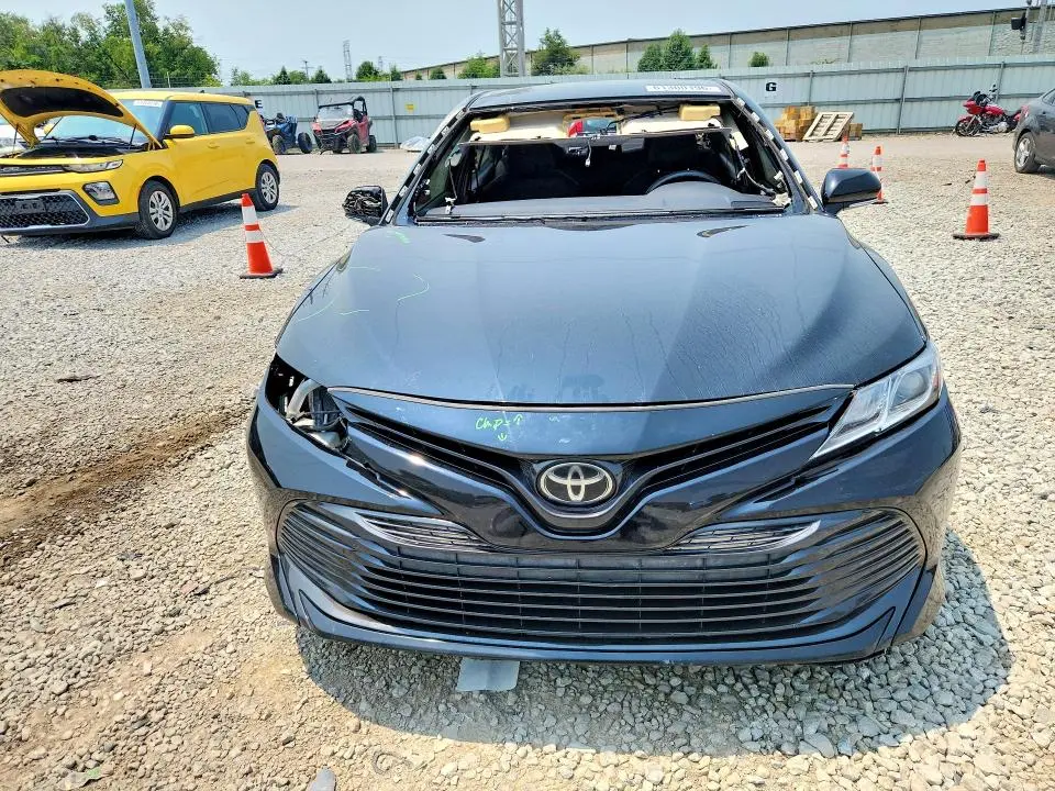 2018 TOYOTA CAMRY LE  