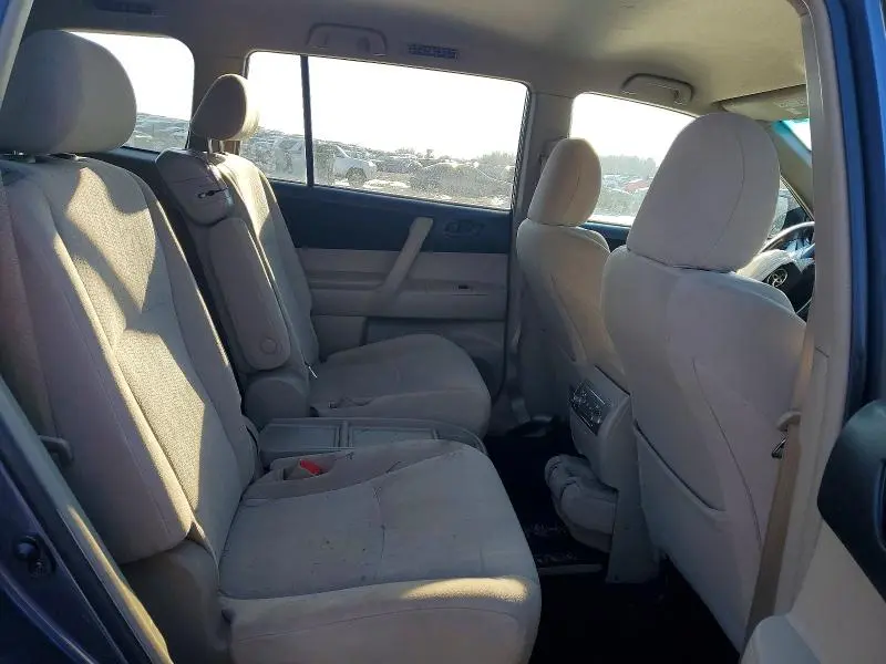 2012 TOYOTA HIGHLANDER BASE  